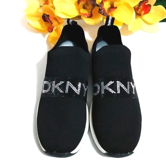 DKNY BLACK WHITE RHINESTONE SLIP-ON SNEAKERS SIZE 5 NWOT - Picture 2 of 14